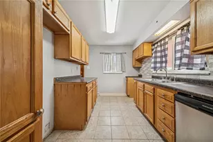 1309 Penhurst Dr, Elizabeth Twp/Boro, PA 15135 - Photo 16