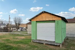 32 Stadium Rd, East Bethlehem, PA 15333 - Photo 46