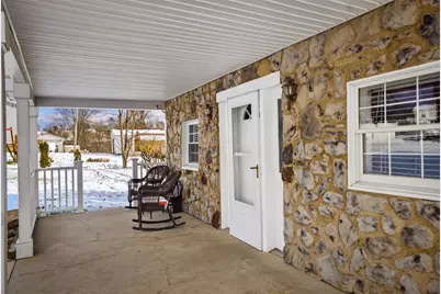 1011 Franklin St, Penn Twp, PA 15636 - Photo 4