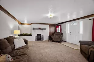 1011 Franklin St, Penn Twp, PA 15636 - Photo 6