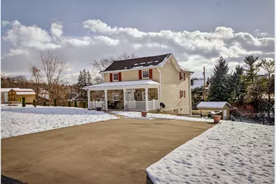 1011 Franklin St, Penn Twp, PA 15636 - Photo 2