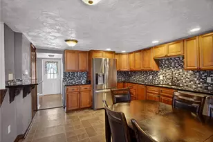 1011 Franklin St, Penn Twp, PA 15636 - Photo 16