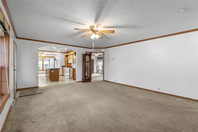 4601 Wildwood Sample Rd, Hampton, PA 15101 - Photo 10