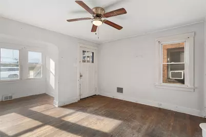 709 Center Ave #707, Pittsburgh, PA 15202 - Photo 4