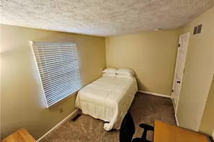 2307 Old Greentree Rd, Scott Township, PA 15106 - Photo 16