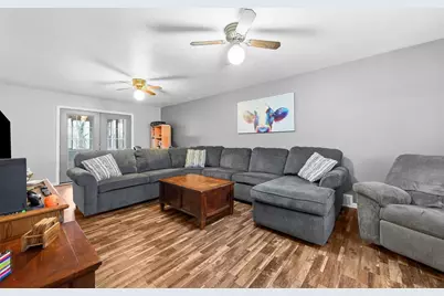 65 Courtney St, Pittsburgh, PA 15202 - Photo 10