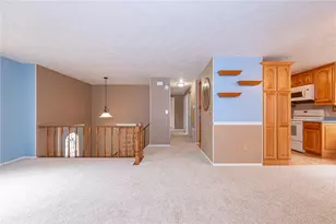 410 Anna Marie Dr, Cranberry Township, PA 16066 - Photo 4