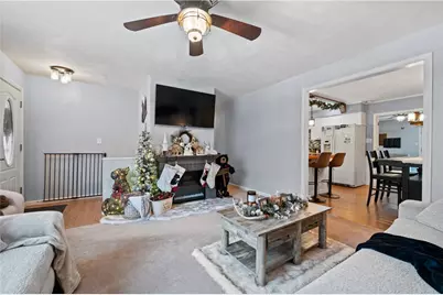 712 Lafayette Dr, Clairton, PA 15025 - Photo 6