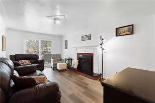 1535 Theresa Ave, South Park, PA 15129 - Photo 4