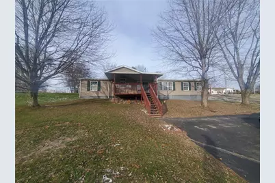 1102 Ross Ave, Manor Township, PA 16226 - Photo 4