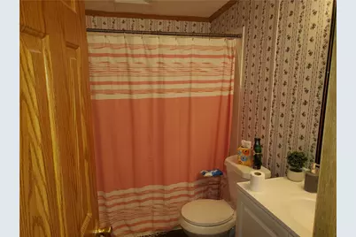 1102 Ross Ave, Manor Township, PA 16226 - Photo 12