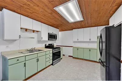 301 Milroy St, Pittsburgh, PA 15214 - Photo 12