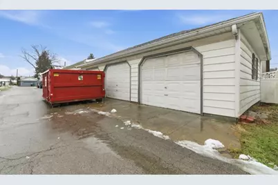 356 Main St, Wampum, PA 16157 - Photo 42