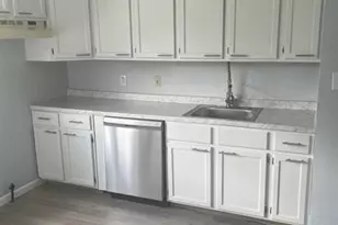 577 Lucia Dr, Wilkins Township, PA 15221 - Photo 2