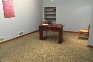 132 W New Castle St, Butler, PA 16001 - Photo 4