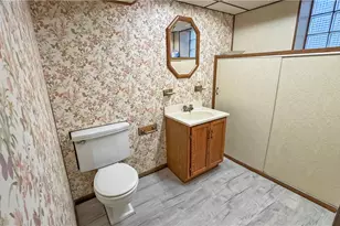 1601 Aurelius St, Pittsburgh, PA 15218 - Photo 16