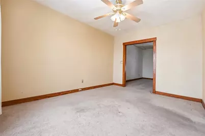 711 Hiland Ave, Coraopolis, PA 15108 - Photo 12