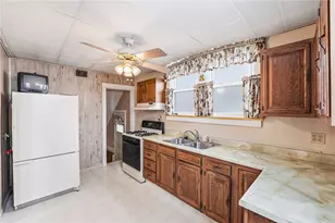 711 Hiland Ave, Coraopolis, PA 15108 - Photo 14