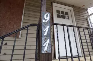 911 Amherst St, Elliott, PA 15220 - Photo 2