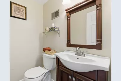 979 Cork Dr, Bethel Park, PA 15102 - Photo 8