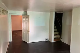 1736 Cecil St, Pittsburgh, PA 15215 - Photo 6