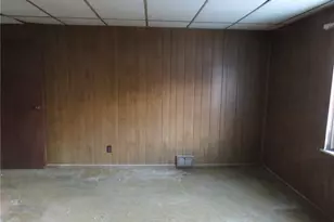 130 Woodland Ave, Washington, PA 15301 - Photo 14