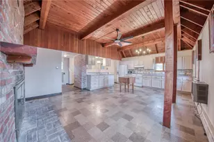 2294 Clearvue Rd, Pittsburgh, PA 15237 - Photo 6