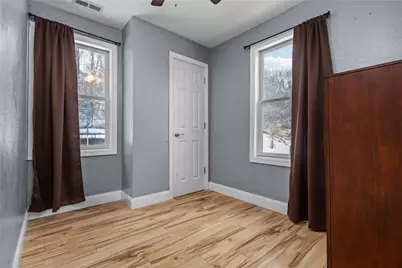 325 E Grant St, Houston, PA 15342 - Photo 24