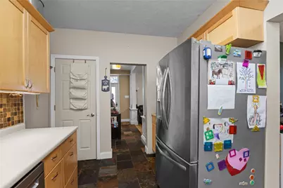 325 E Grant St, Houston, PA 15342 - Photo 12