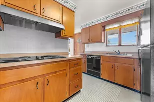 4701 Doverdell Dr, Pittsburgh, PA 15236 - Photo 18