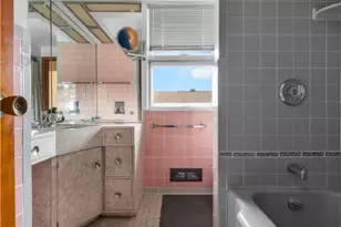 4701 Doverdell Dr, Pittsburgh, PA 15236 - Photo 14