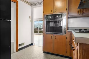 4701 Doverdell Dr, Pittsburgh, PA 15236 - Photo 20