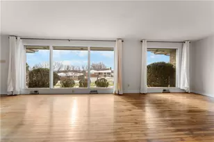 4701 Doverdell Dr, Pittsburgh, PA 15236 - Photo 4