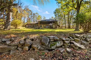 186 Lake Rd Ln, Milford Township, PA 15557 - Photo 2