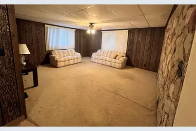 1302 Huron Ave, New Castle, PA 16101 - Photo 12