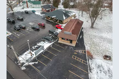 1909 E Washington St, Shenango Township, PA 16101 - Photo 4