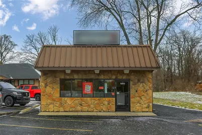 1909 E Washington St, Shenango Township, PA 16101 - Photo 2