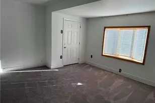 1169 Leaside Dr, Pittsburgh, PA 15207 - Photo 6