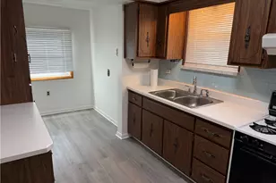 1169 Leaside Dr, Pittsburgh, PA 15207 - Photo 8