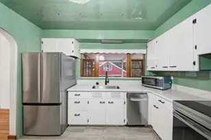 1911 McLean St, Aliquippa, PA 15001 - Photo 16