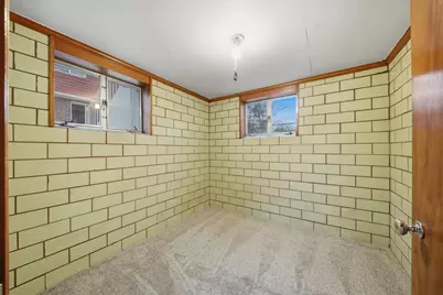 1911 McLean Street, Aliquippa, PA 15001 - Photo 12
