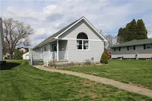 212 Pine St, Zelienople, PA 16063 - Photo 4