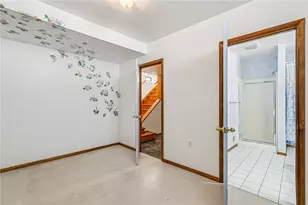 212 Pine St, Zelienople, PA 16063 - Photo 28