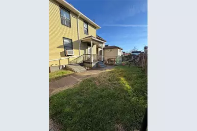 1647 Church St, Ambridge, PA 15003 - Photo 16