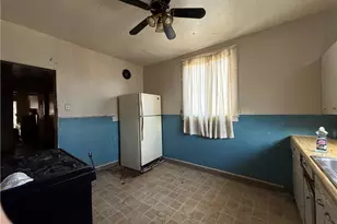 114 Thompson Ave, Donora, PA 15033 - Photo 12