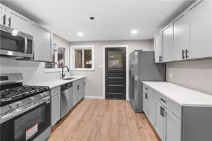 117 Clay Dr, Pittsburgh, PA 15235 - Photo 12