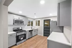 117 Clay Dr, Pittsburgh, PA 15235 - Photo 6