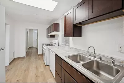 2012 Dellrose St, Pittsburgh, PA 15210 - Photo 10