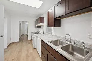 2012 Dellrose St, Pittsburgh, PA 15210 - Photo 10