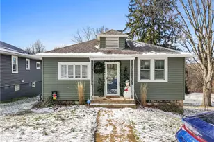 2009 Nippert Ave, Patterson Township, PA 15010 - Photo 1